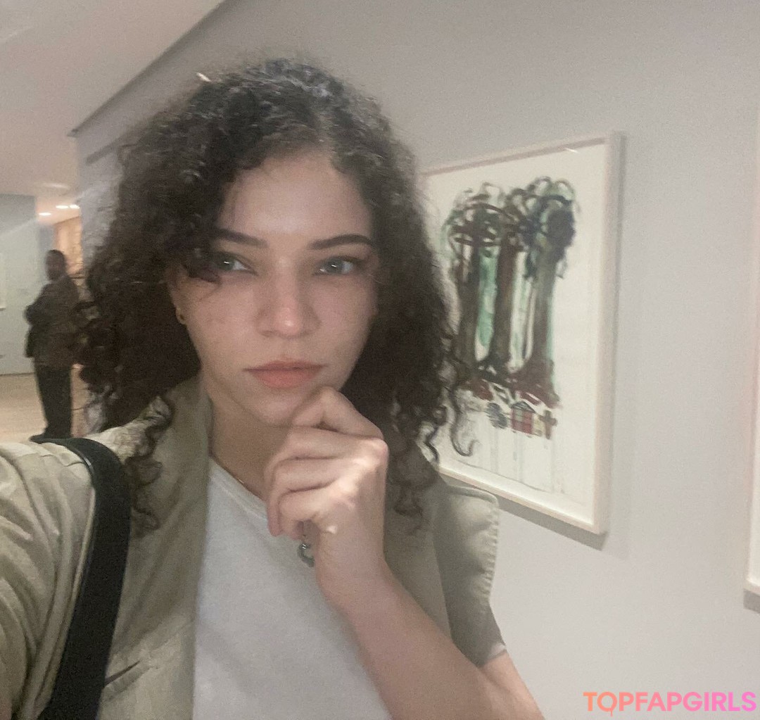 Naakte gelekte OnlyFans-foto van Brittany Venti #1124