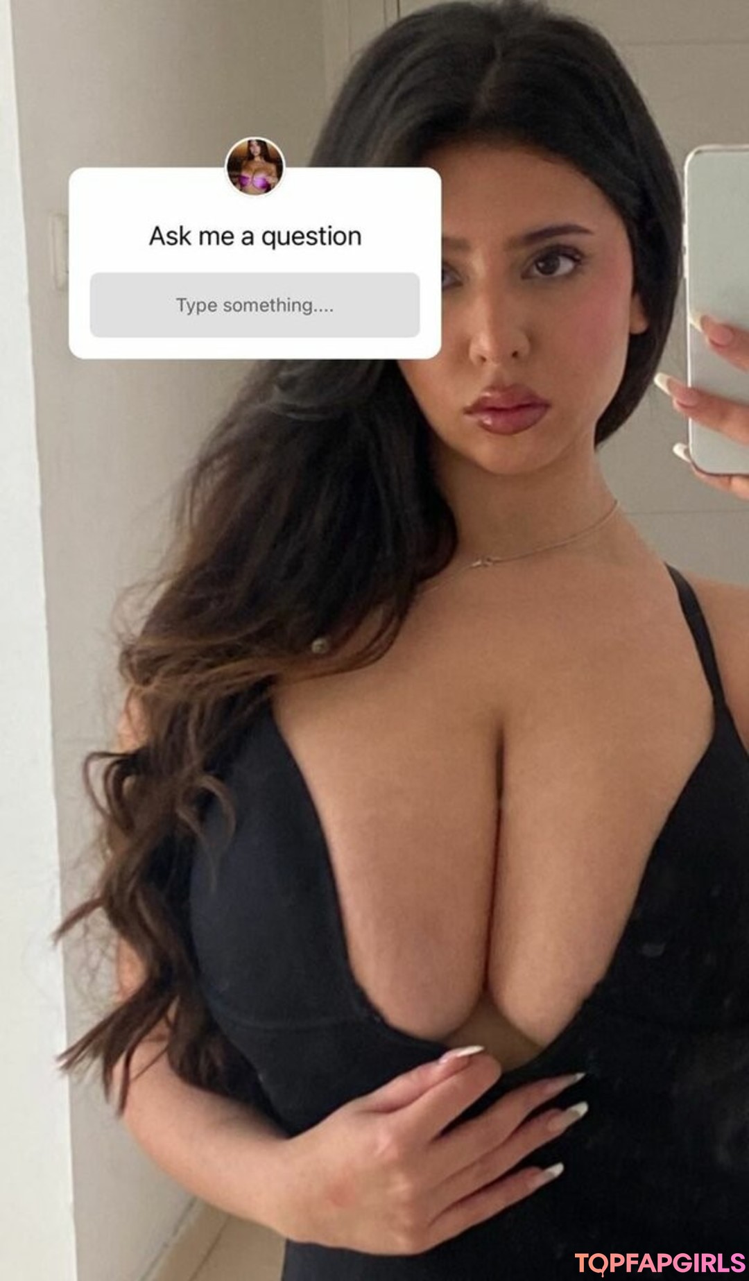 Naakte gelekte OnlyFans-foto van Coral Sharon #1578