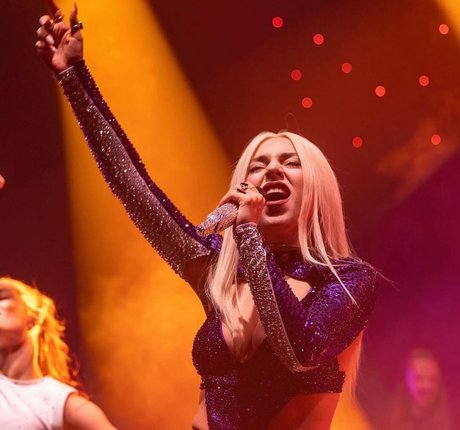 Ava Max