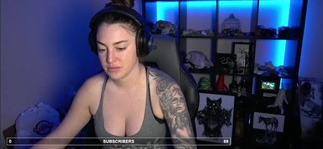 Naakte gelekte OnlyFans-foto van Heatherlynnoh