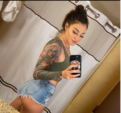 Naakte gelekte OnlyFans-foto van Heatherlynnoh