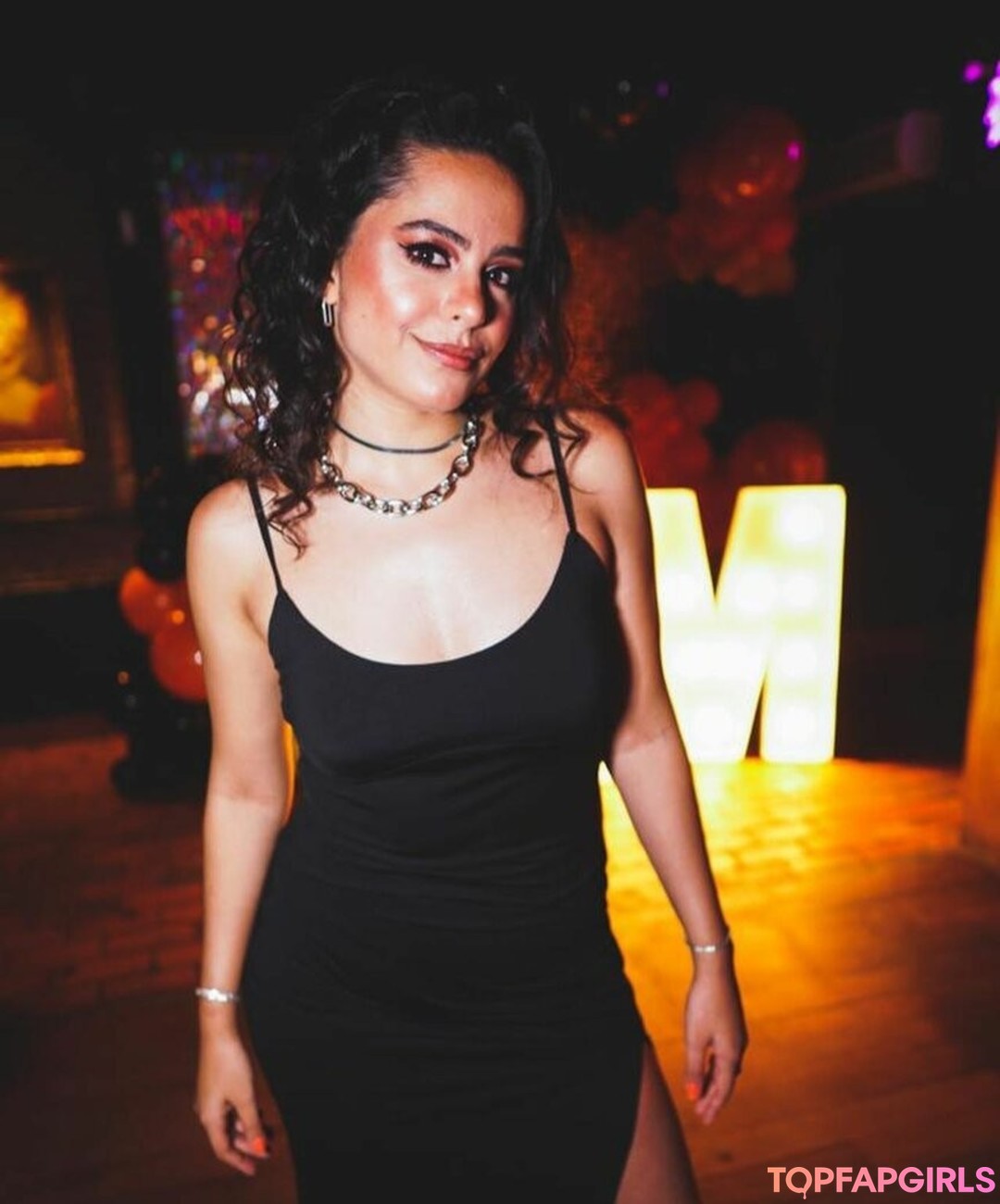 Naakte gelekte OnlyFans-foto van Yasmin Ali Yassine #47 Naakte gelekte OnlyFans-foto van Yasmin Ali Yassine #47