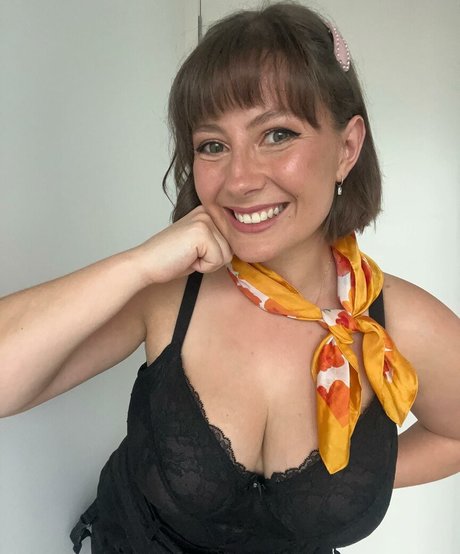 Bel Larcombe