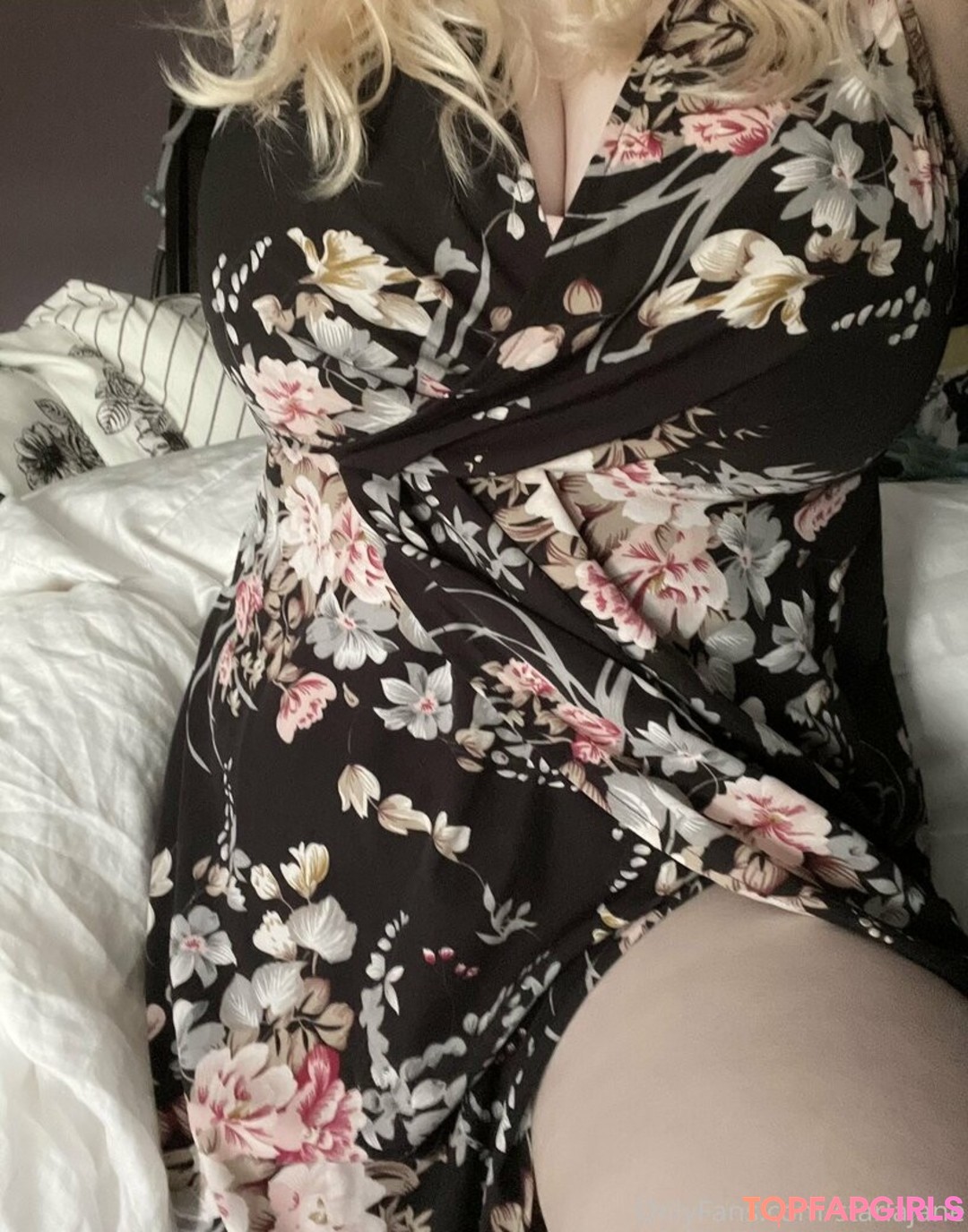 Naakte gelekte OnlyFans-foto van Starlajane #37 Naakte gelekte OnlyFans-foto van Starlajane #37