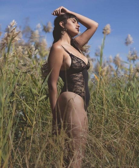 Naakte gelekte OnlyFans-foto van Mays Benatti