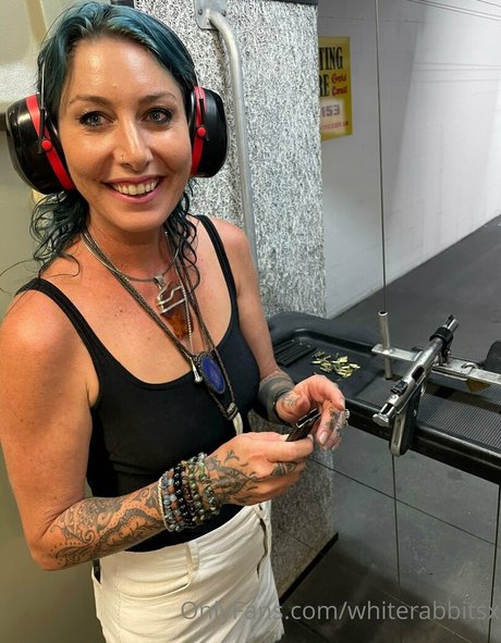 Whiterabbitsx