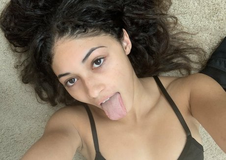 Naakte gelekte OnlyFans-foto van Altheaj69free