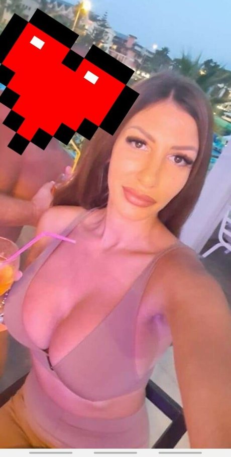 Naakte gelekte OnlyFans-foto van Veszprem Megye