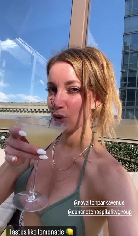 Naakte gelekte OnlyFans-foto van Jeana