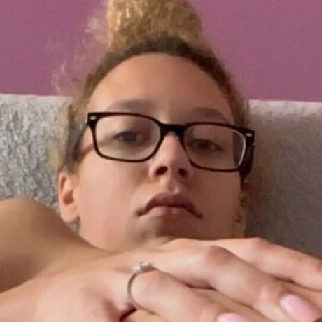 Naakte gelekte OnlyFans-foto van Diorsplayhousee