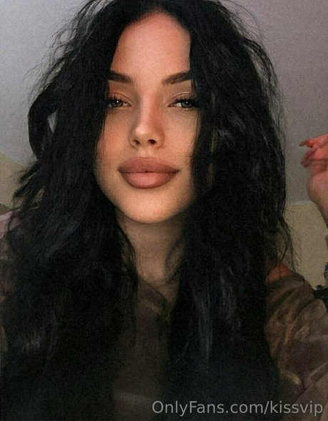 Naakte gelekte OnlyFans-foto van Kissvip