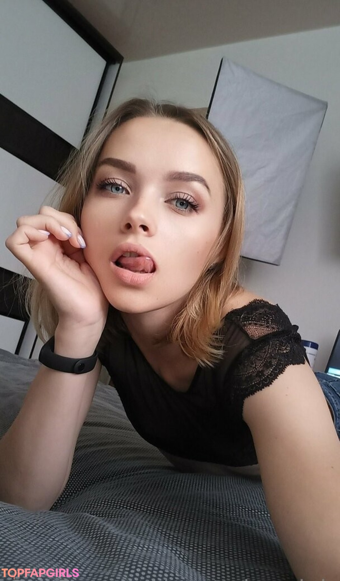 Naakte gelekte OnlyFans-foto van Mysteriouskris #77 Naakte gelekte OnlyFans-foto van Mysteriouskris #77