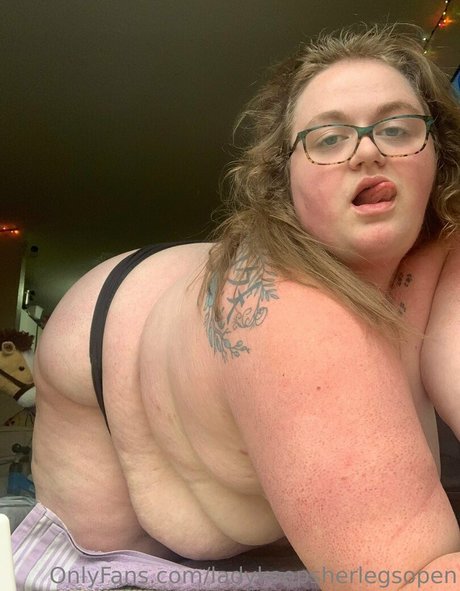 Ladykeepsherlegsopen