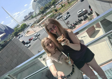 Acrylickatequinnfree