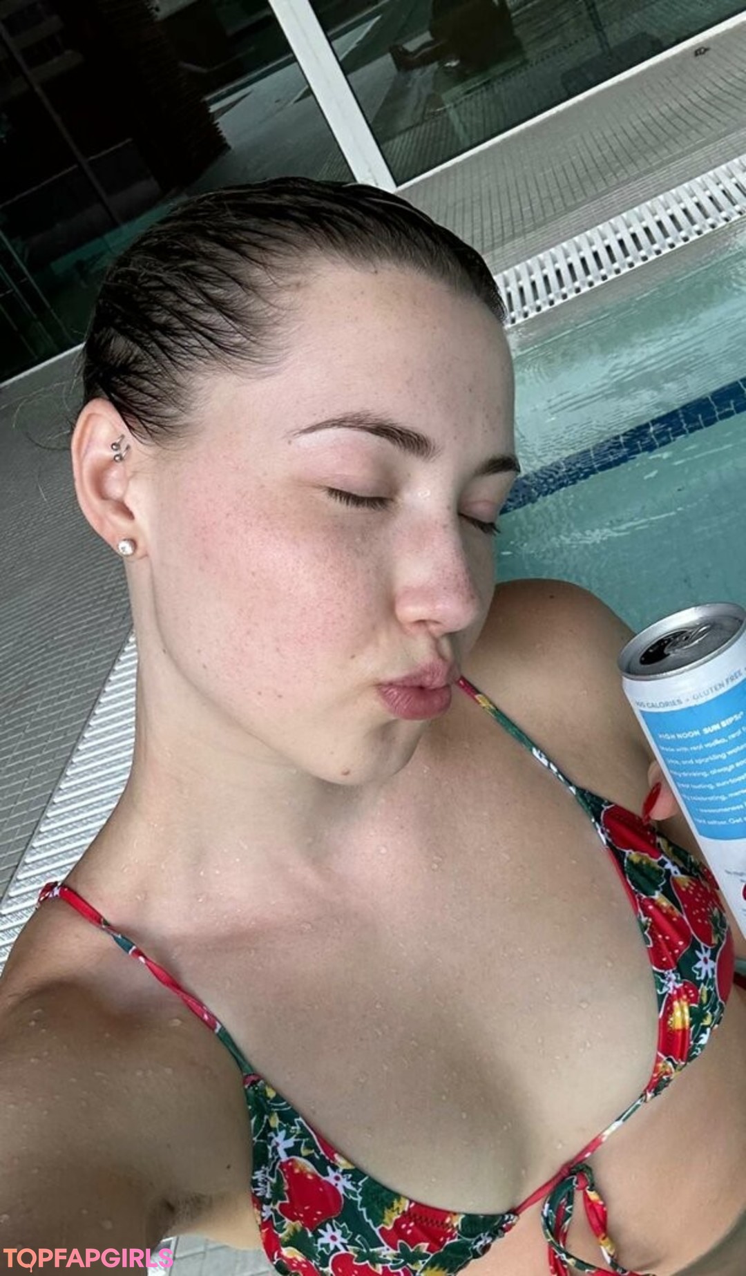 Naakte gelekte OnlyFans-foto van Pineapplebrat #1010