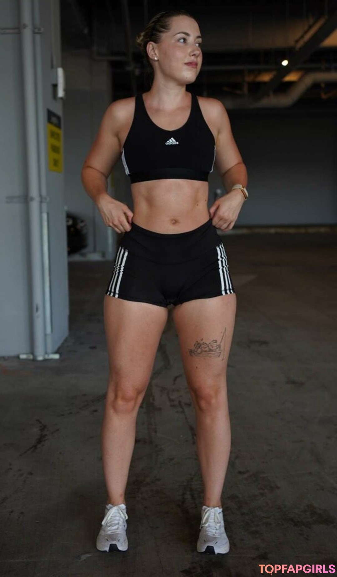 Naakte gelekte OnlyFans-foto van Pineapplebrat #1417