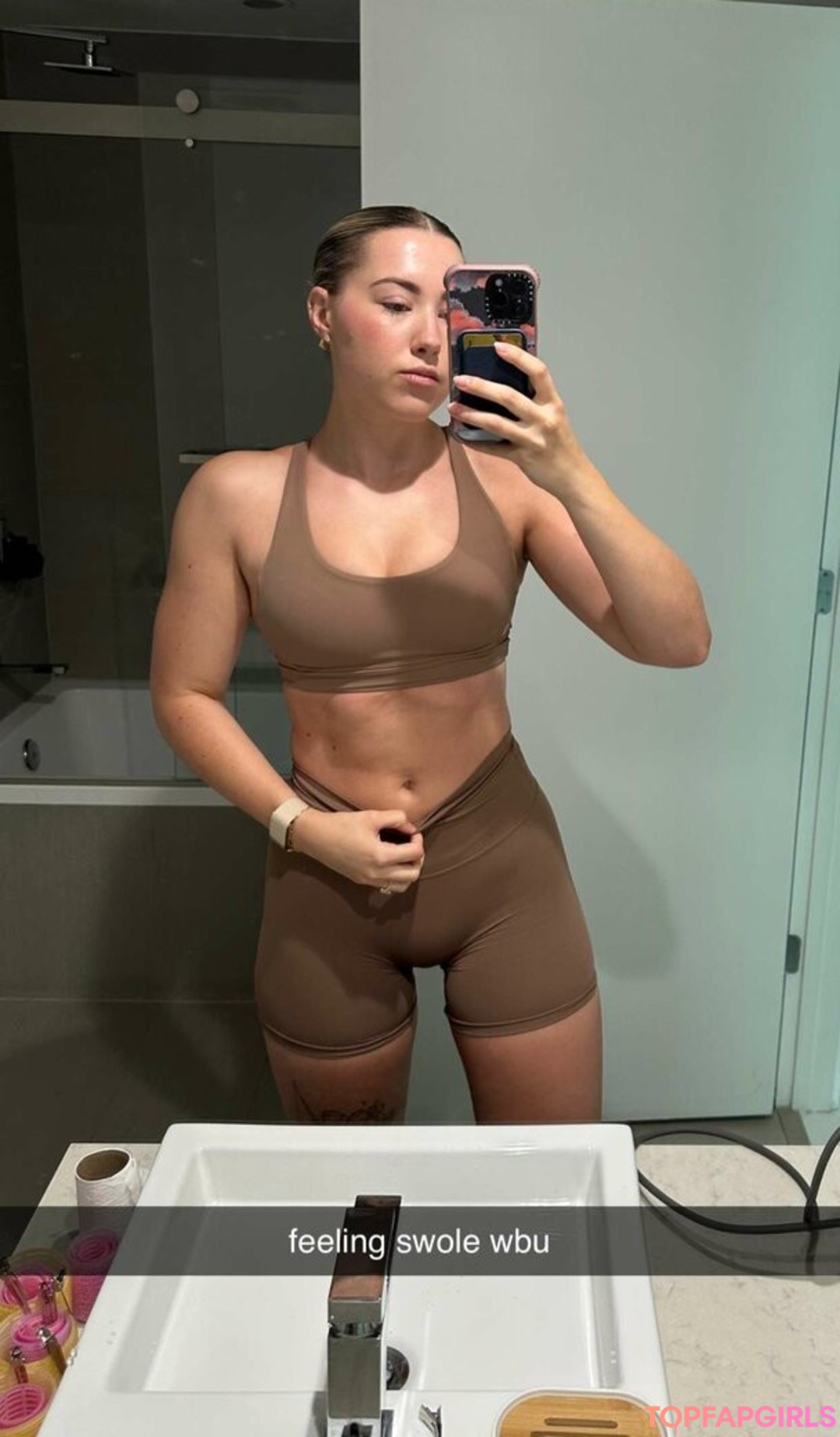 Naakte gelekte OnlyFans-foto van Pineapplebrat #1475