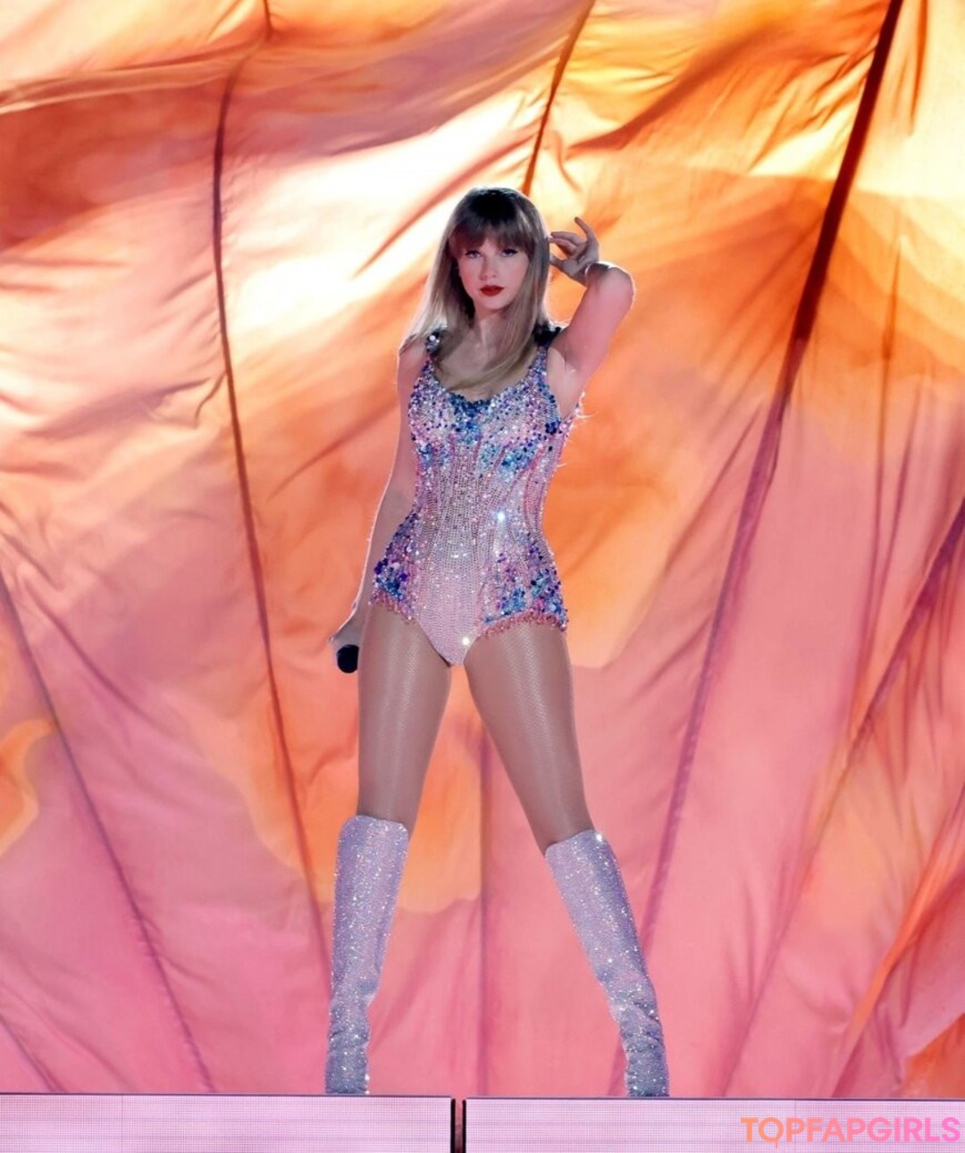 Naakte gelekte OnlyFans-foto van Taylor Swift #1104