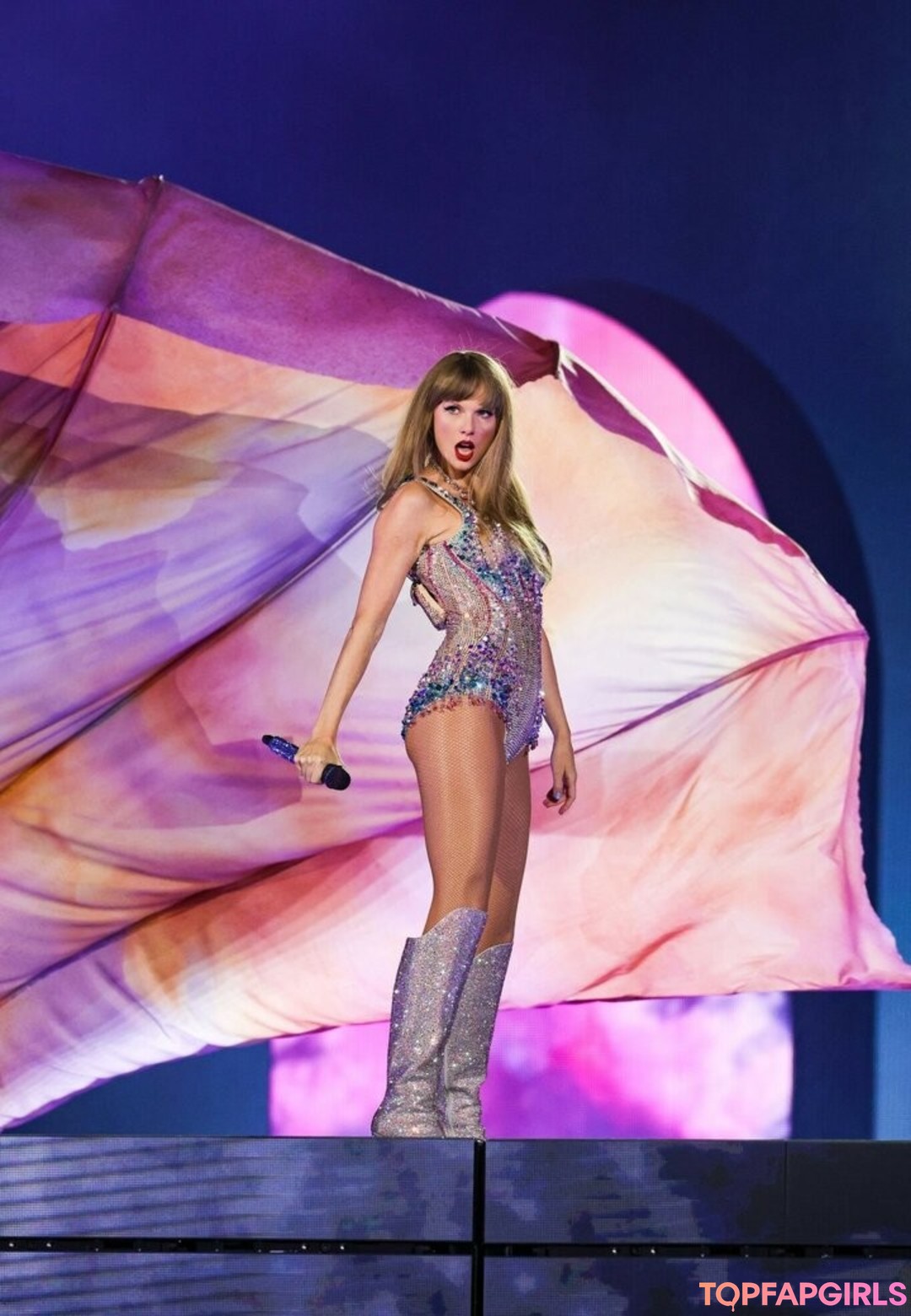 Naakte gelekte OnlyFans-foto van Taylor Swift #1131