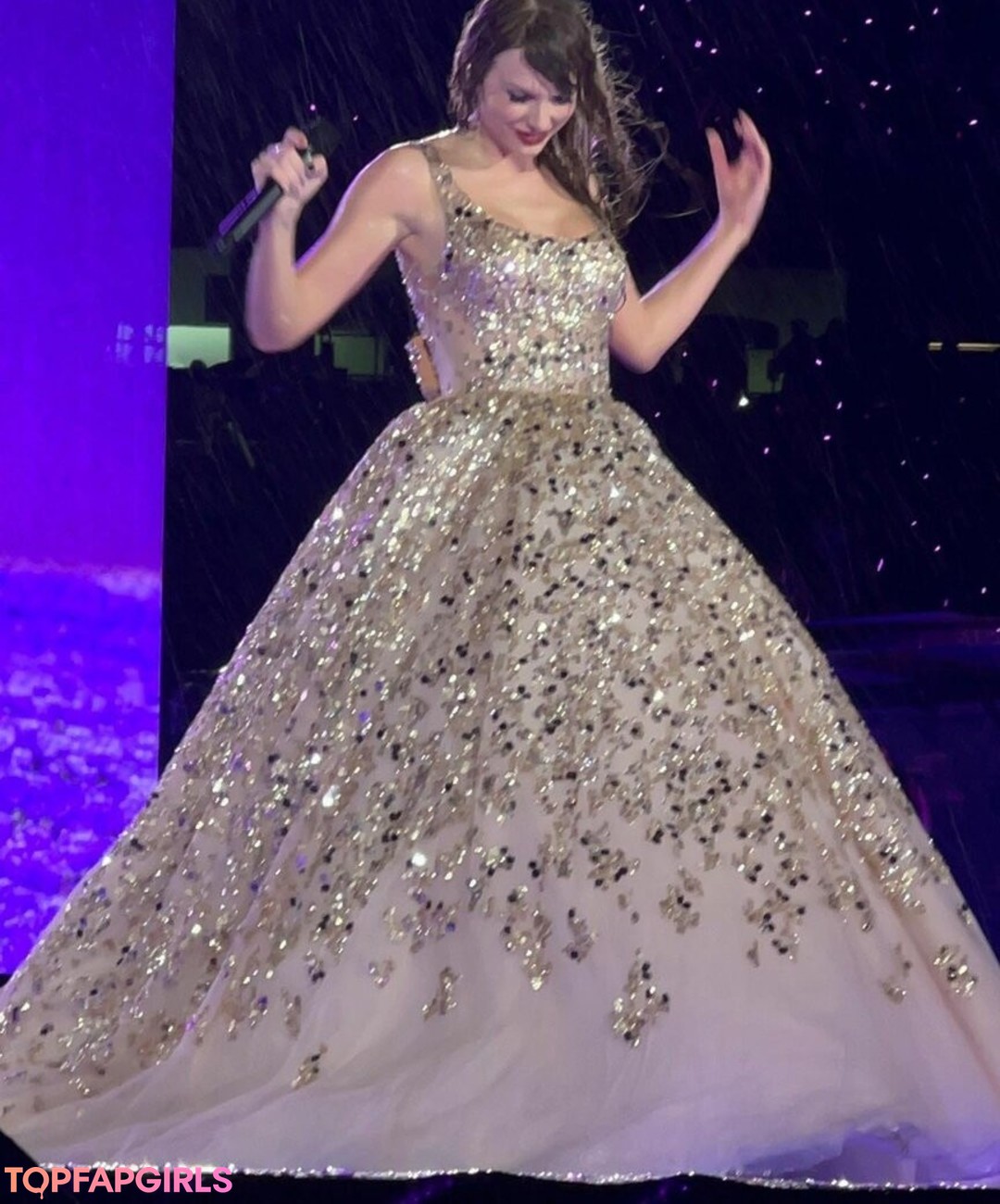 Naakte gelekte OnlyFans-foto van Taylor Swift #1555