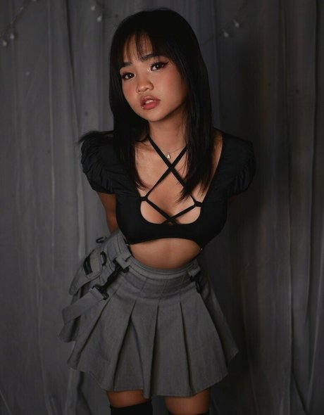 Naakte gelekte OnlyFans-foto van Alodiamarie