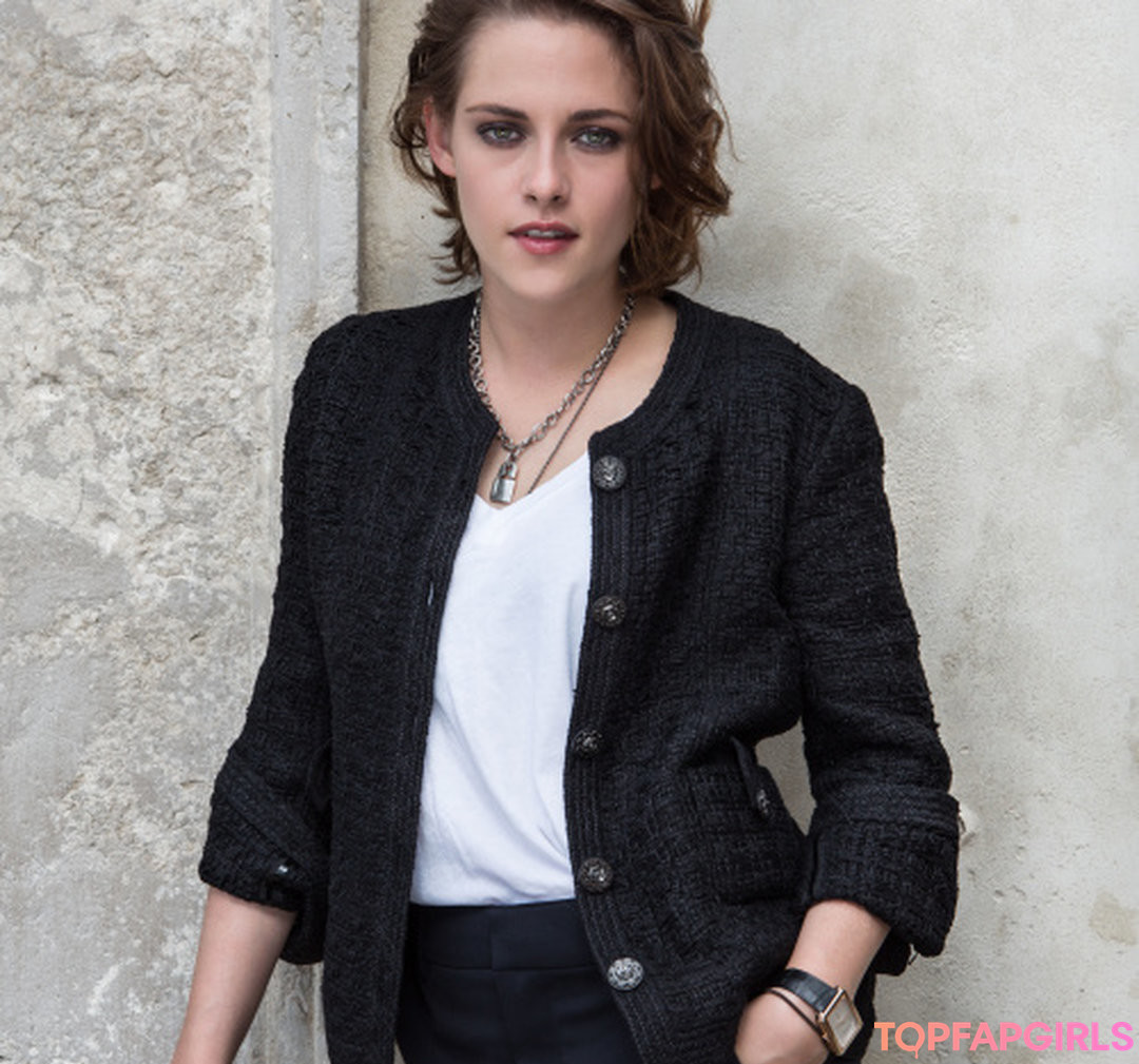 Naakte gelekte OnlyFans-foto van Kristen Stewart #384 Naakte gelekte OnlyFans-foto van Kristen Stewart #384