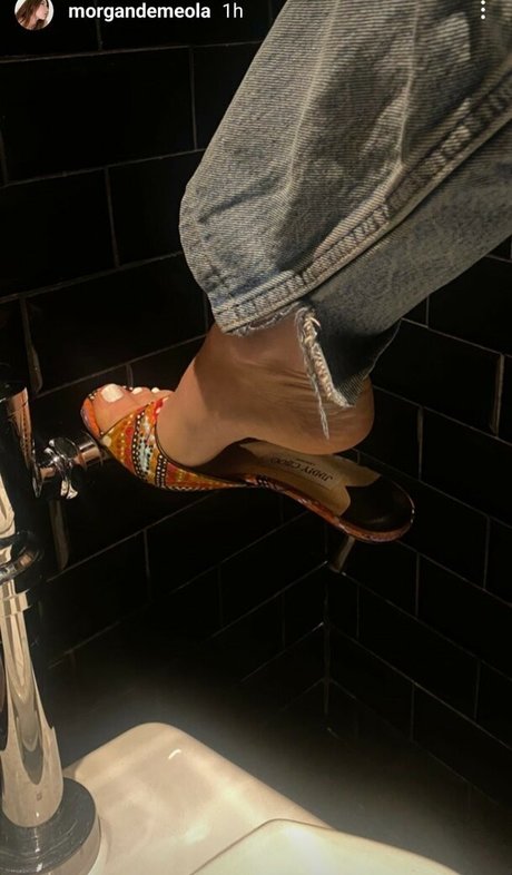 Naakte gelekte OnlyFans-foto van Lindsay Demeola