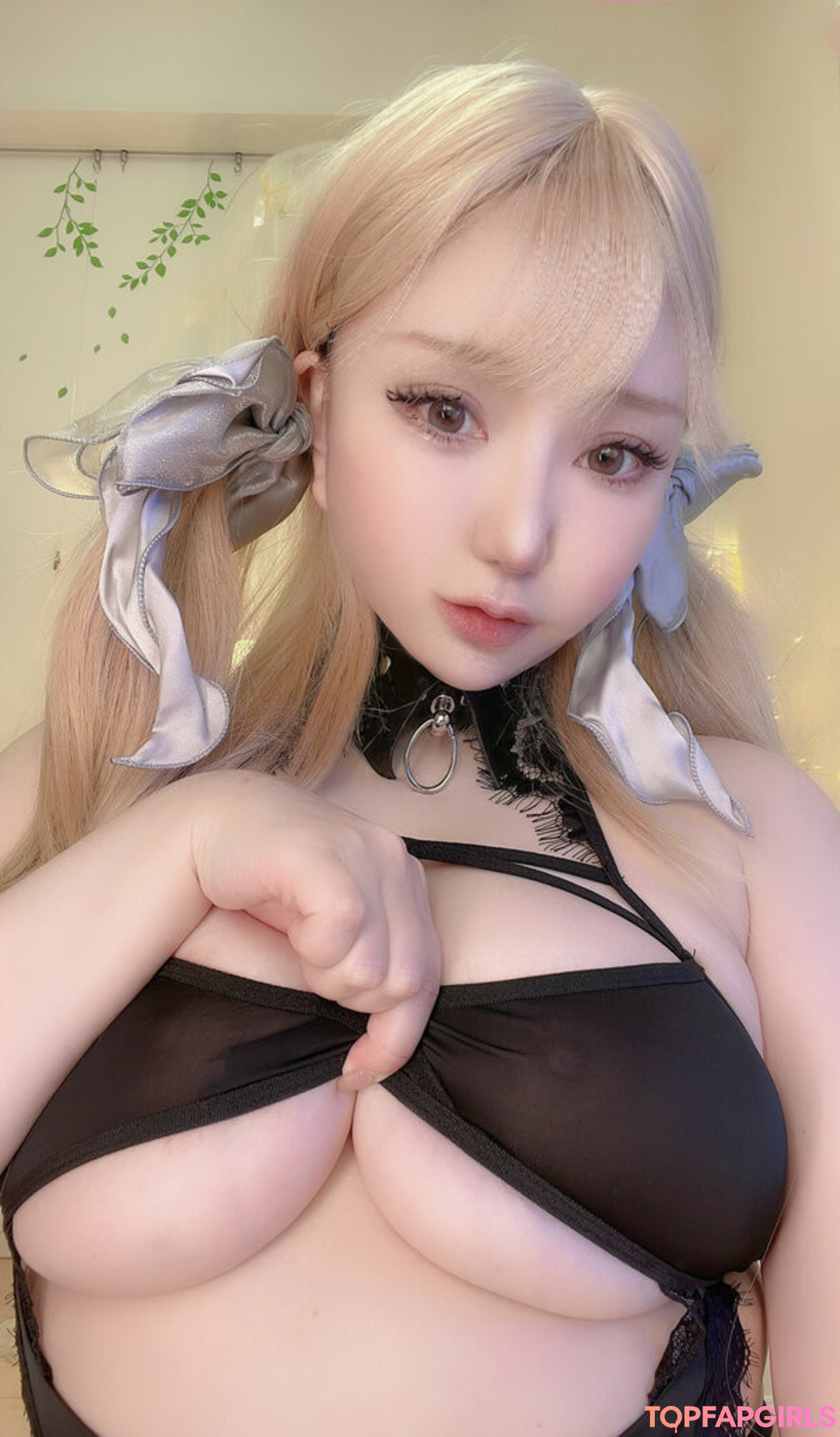 Naakte gelekte OnlyFans-foto van Saku #1410