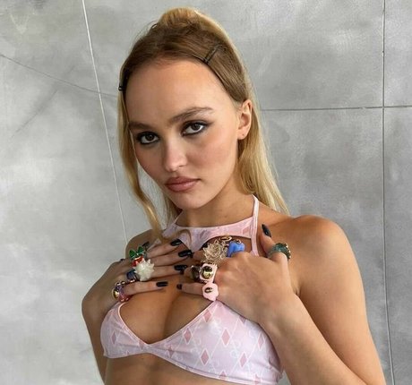 Lilyrose Depp