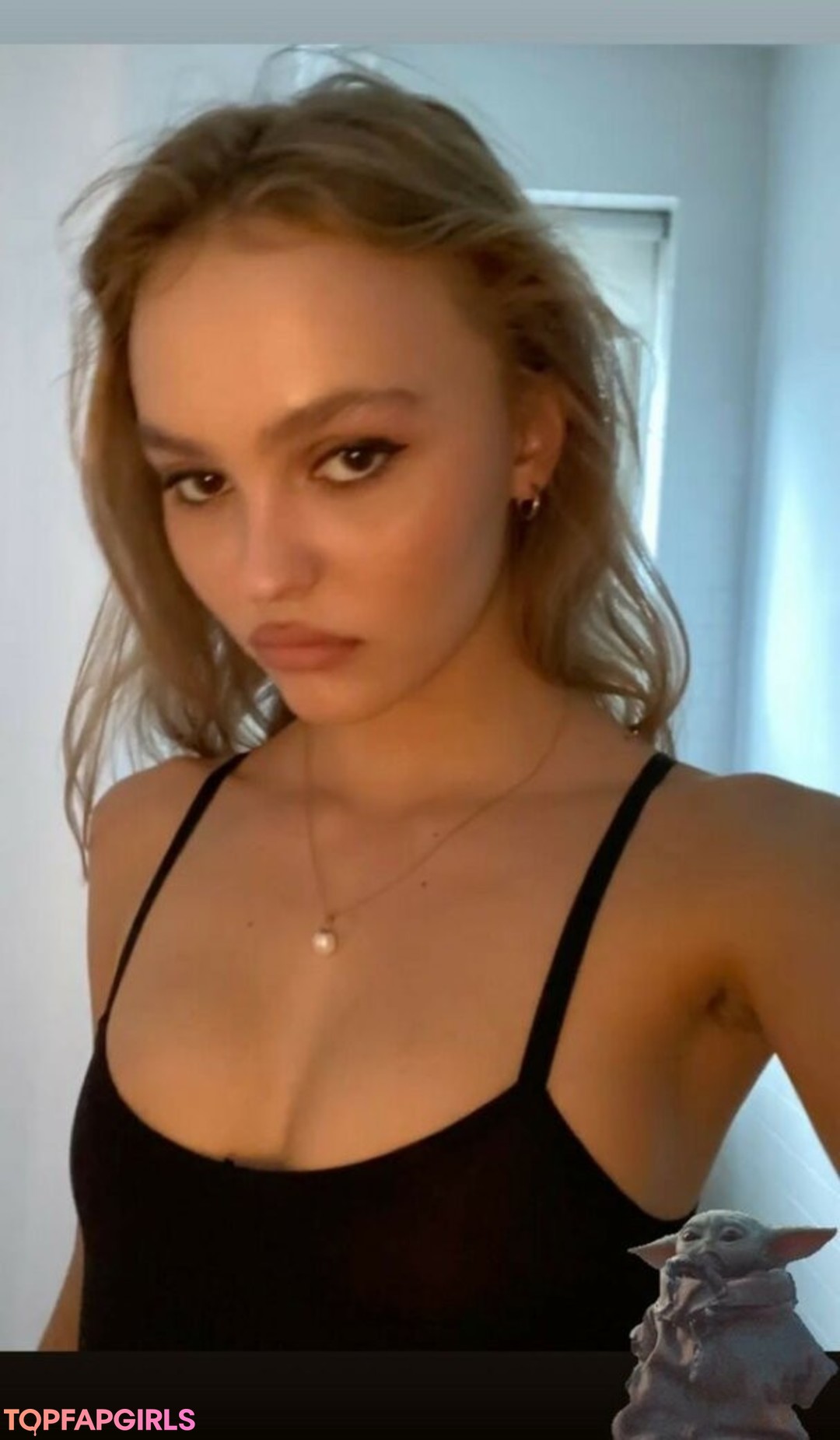 Naakte gelekte OnlyFans-foto van Lilyrose Depp #143 Naakte gelekte OnlyFans-foto van Lilyrose Depp #143