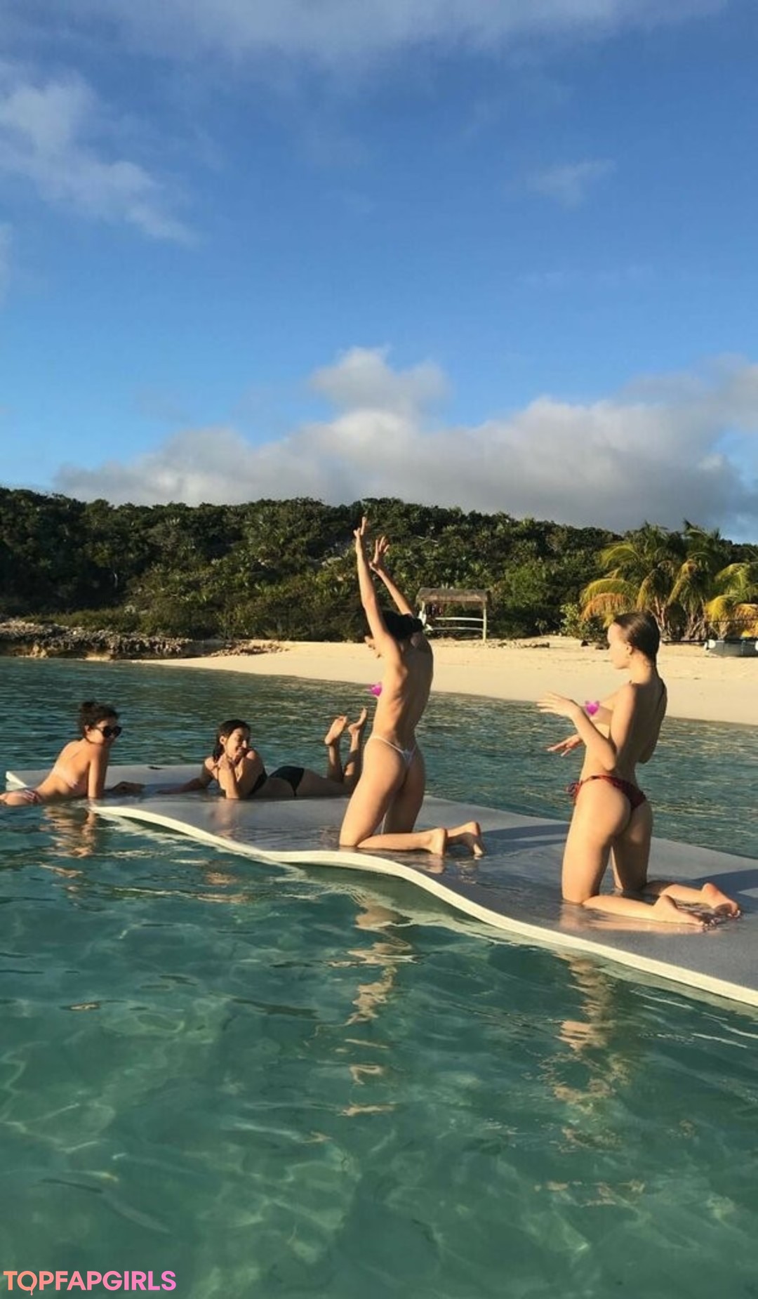 Naakte gelekte OnlyFans-foto van Lilyrose Depp #243 Naakte gelekte OnlyFans-foto van Lilyrose Depp #243