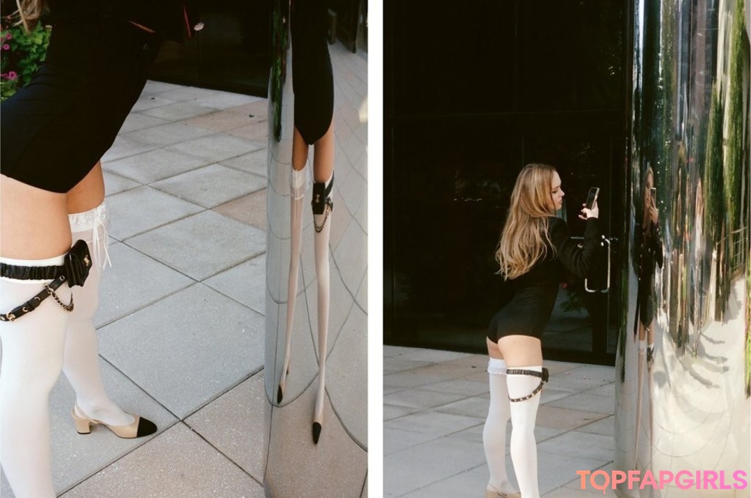 Naakte gelekte OnlyFans-foto van Lilyrose Depp #46 Naakte gelekte OnlyFans-foto van Lilyrose Depp #46