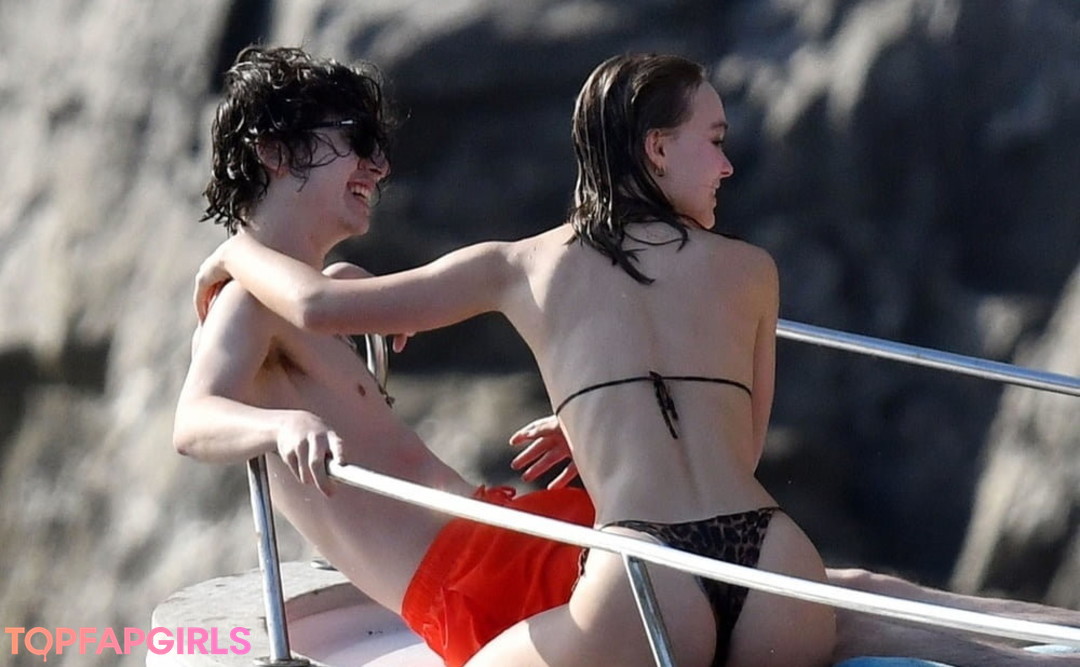 Naakte gelekte OnlyFans-foto van Lilyrose Depp #76 Naakte gelekte OnlyFans-foto van Lilyrose Depp #76