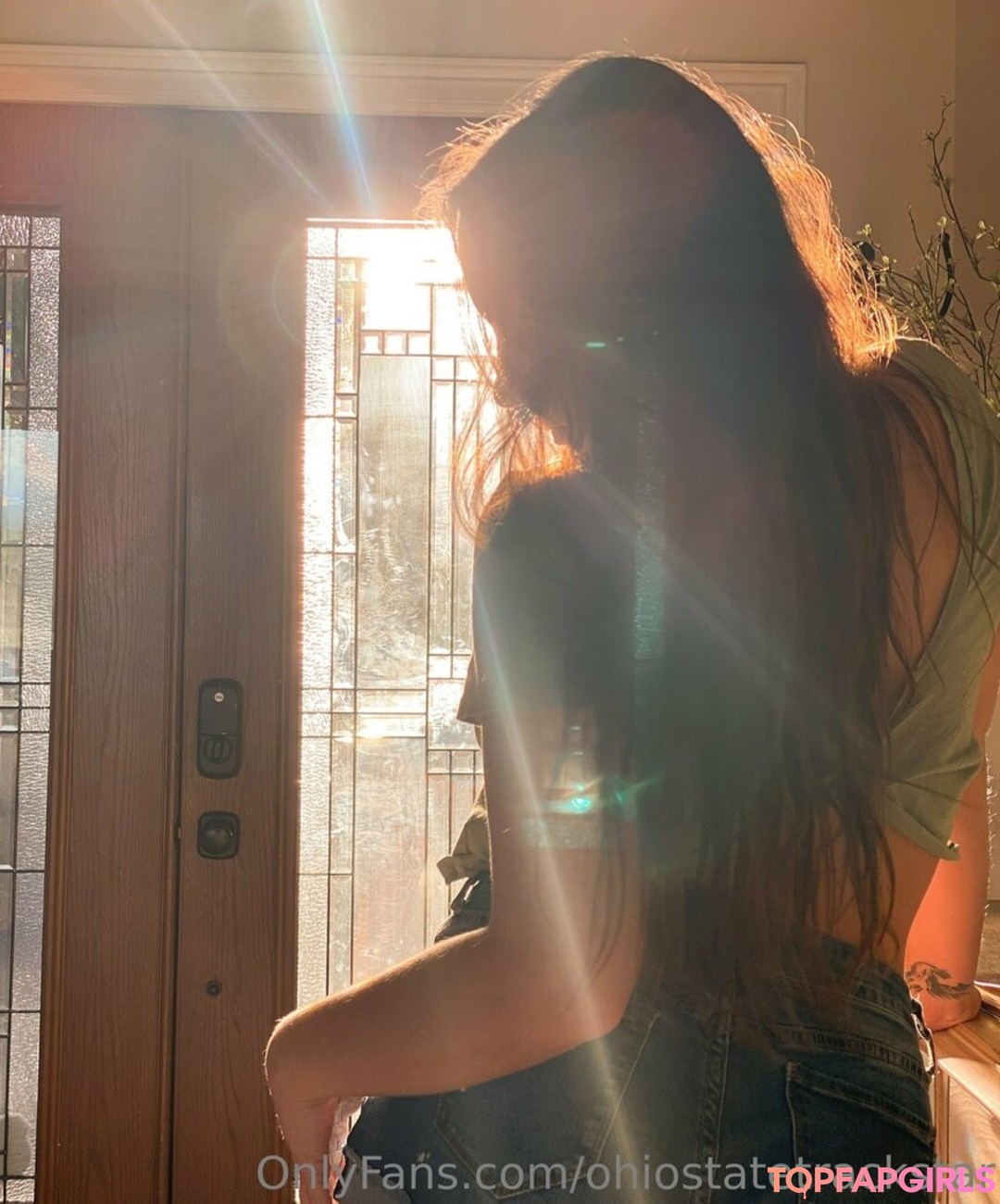 Naakte gelekte OnlyFans-foto van Ohiostatetrackstar #1086