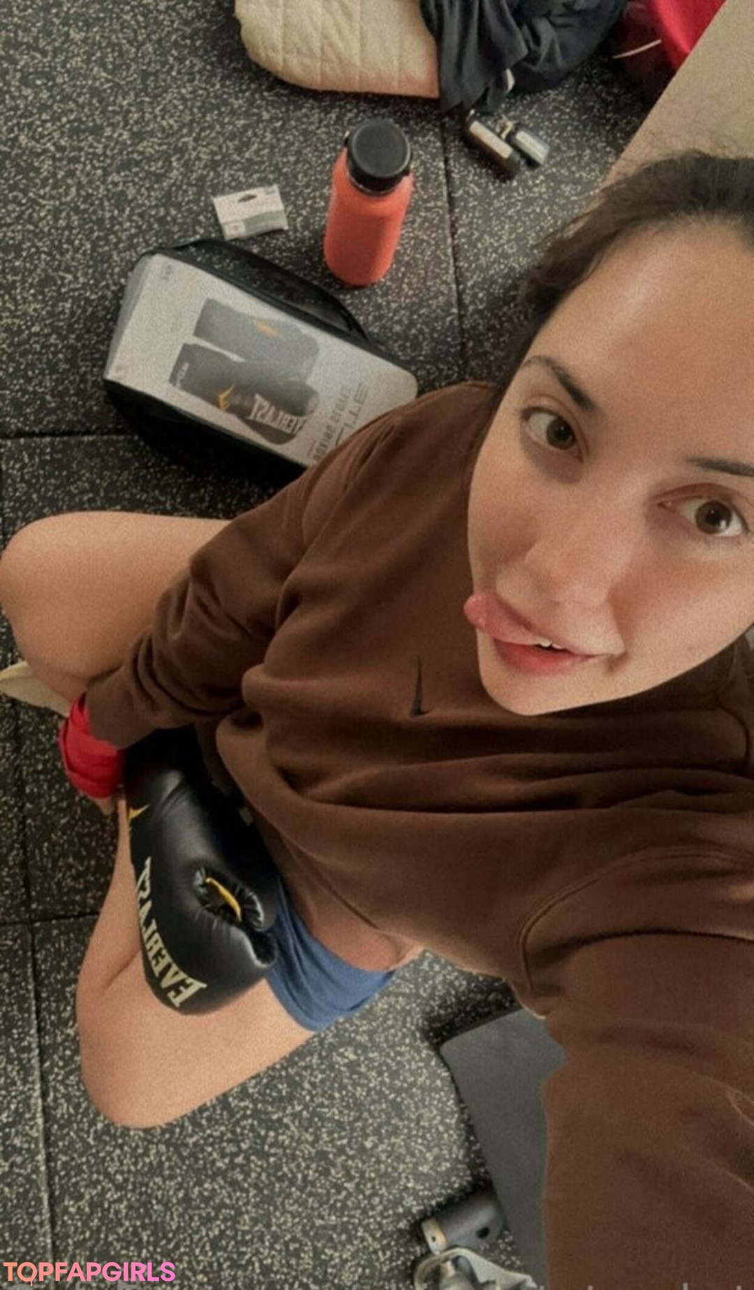 Naakte gelekte OnlyFans-foto van Ohiostatetrackstar #1155