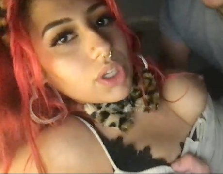 Naakte gelekte OnlyFans-foto van Thekinkyiest