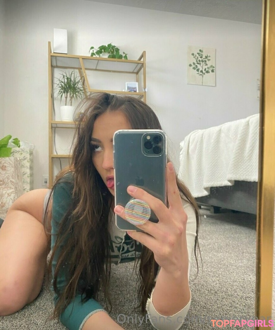 Naakte gelekte OnlyFans-foto van Senioryear #1014