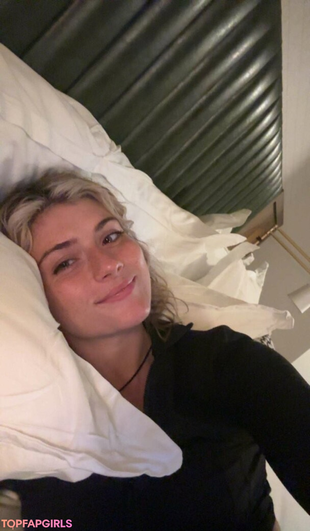 Naakte gelekte OnlyFans-foto van Faith Ordway #1086