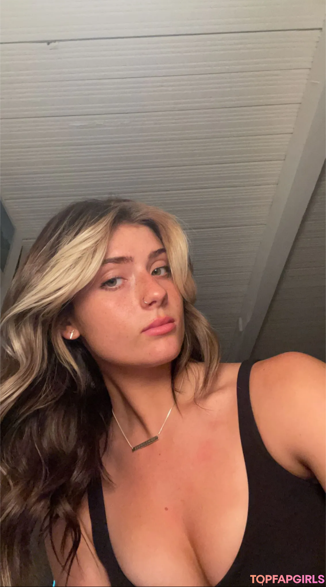 Naakte gelekte OnlyFans-foto van Faith Ordway #1411