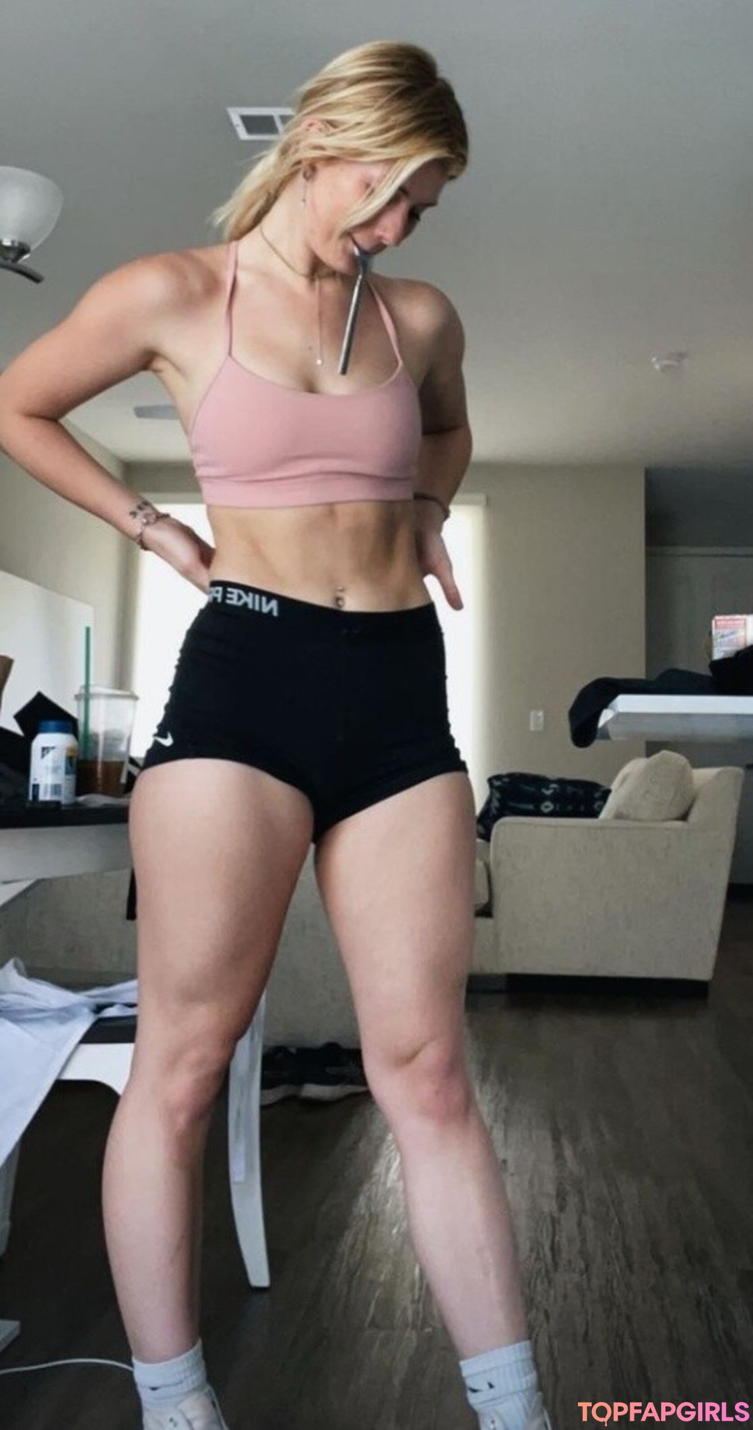 Naakte gelekte OnlyFans-foto van Faith Ordway #1722