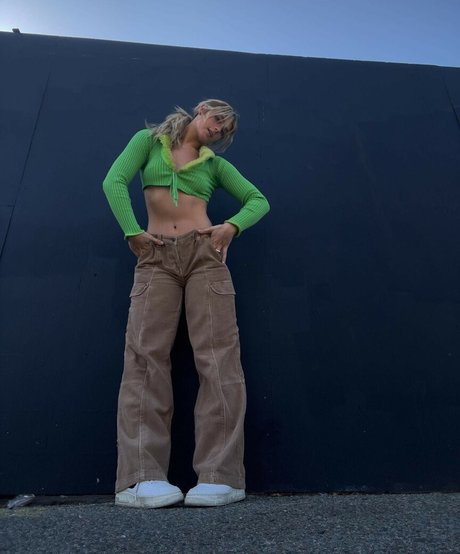 Naakte gelekte OnlyFans-foto van Faith Ordway