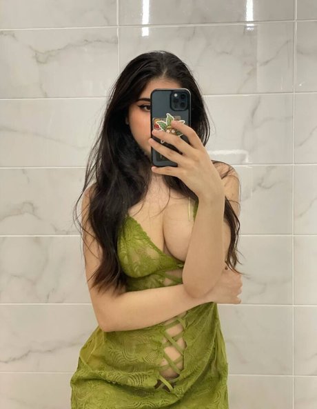 Naakte gelekte OnlyFans-foto van Owlida