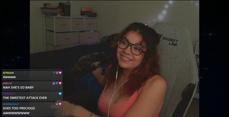 Naakte gelekte OnlyFans-foto van Tiffany Lockheart