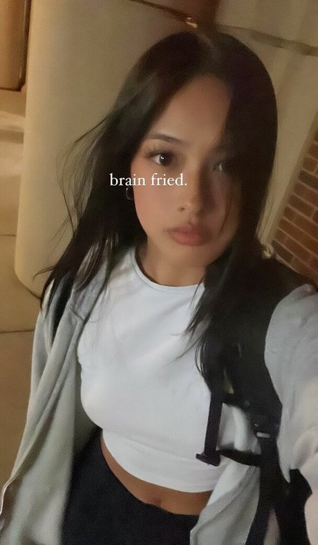Naakte gelekte OnlyFans-foto van Gabbyhua