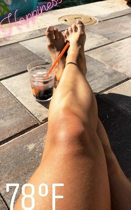 Naakte gelekte OnlyFans-foto van Alliewrestling