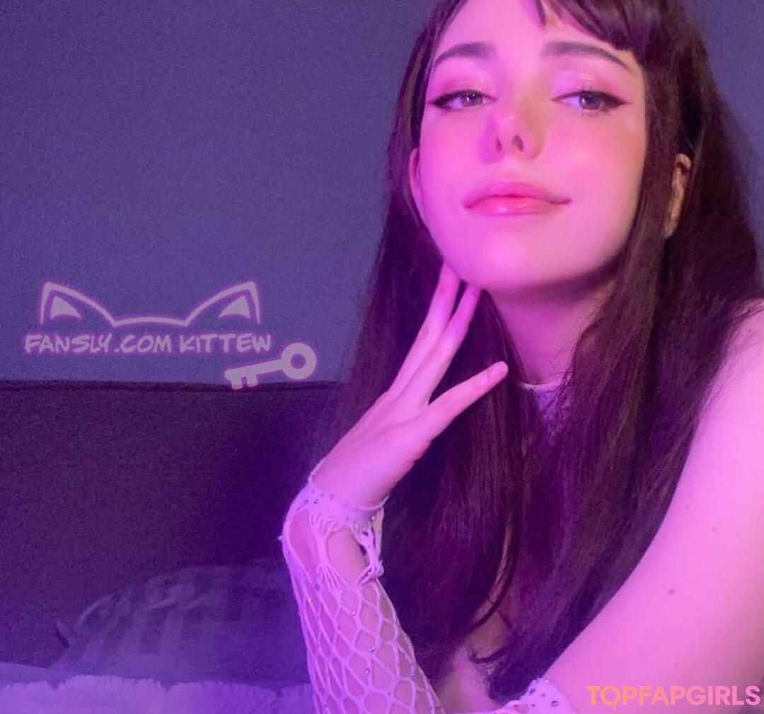 Naakte gelekte OnlyFans-foto van Kittew #40 Naakte gelekte OnlyFans-foto van Kittew #40