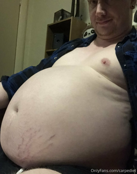 Naakte gelekte OnlyFans-foto van Carpediet