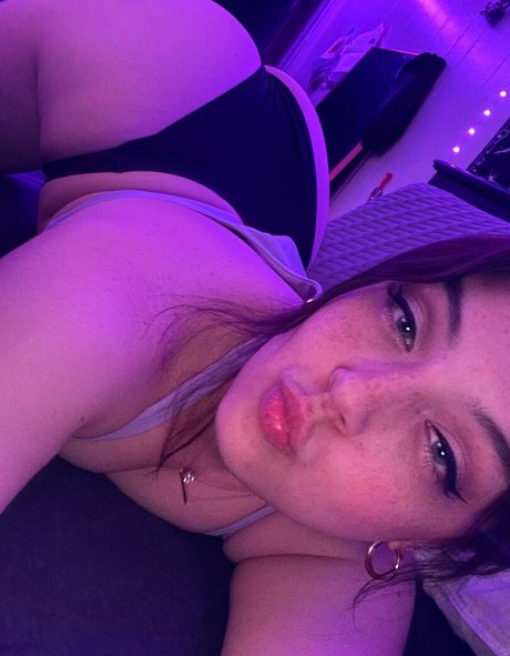 Naakte gelekte OnlyFans-foto van Riah4real