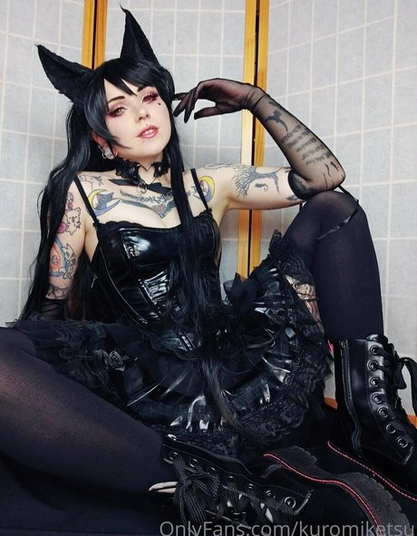 Naakte gelekte OnlyFans-foto van Kuromiketsu