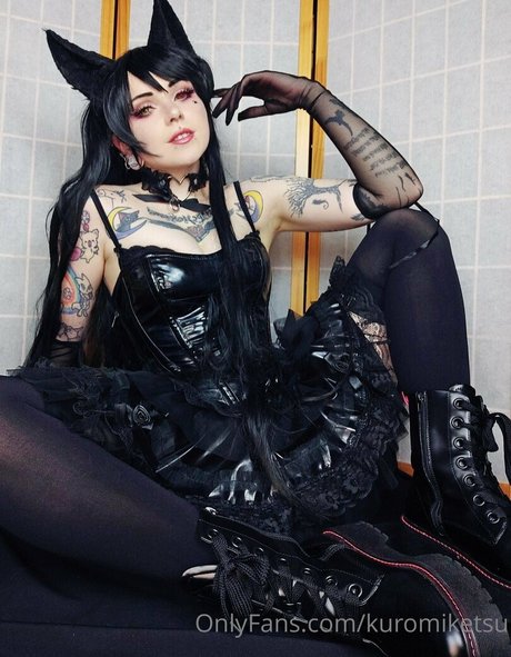 Naakte gelekte OnlyFans-foto van Kuromiketsu